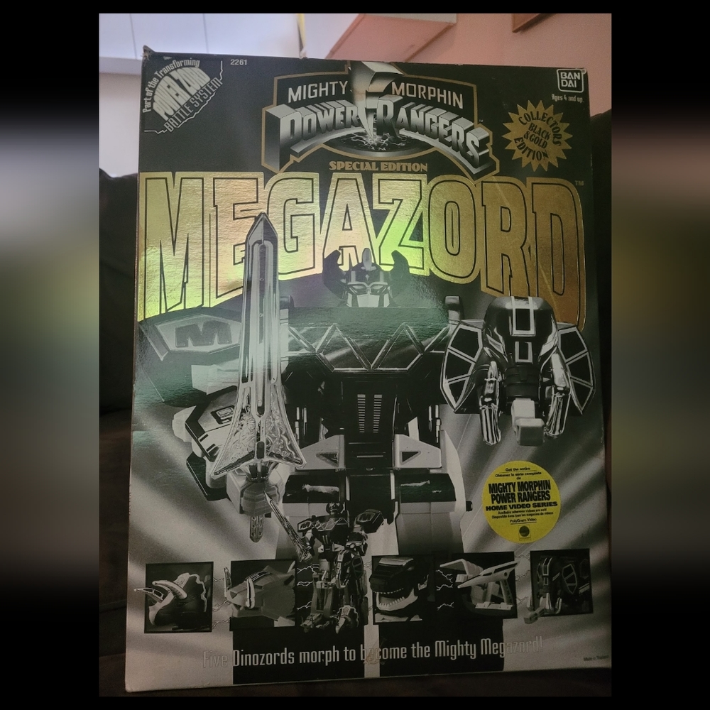 Mighty Morphin Power Rangers Megazord NIB